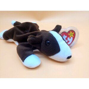 BEANIE BABY Bruno the the Bull Dog DOB 9/9/97  w/hang tag protector